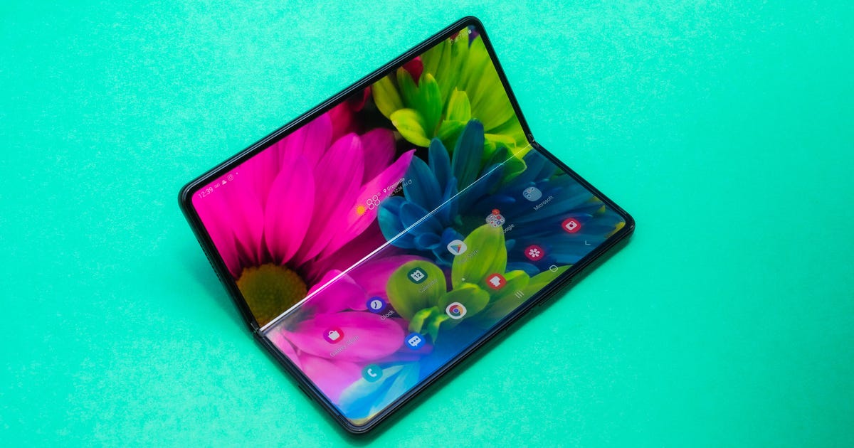 Foldable phones could soon be back in the limelight