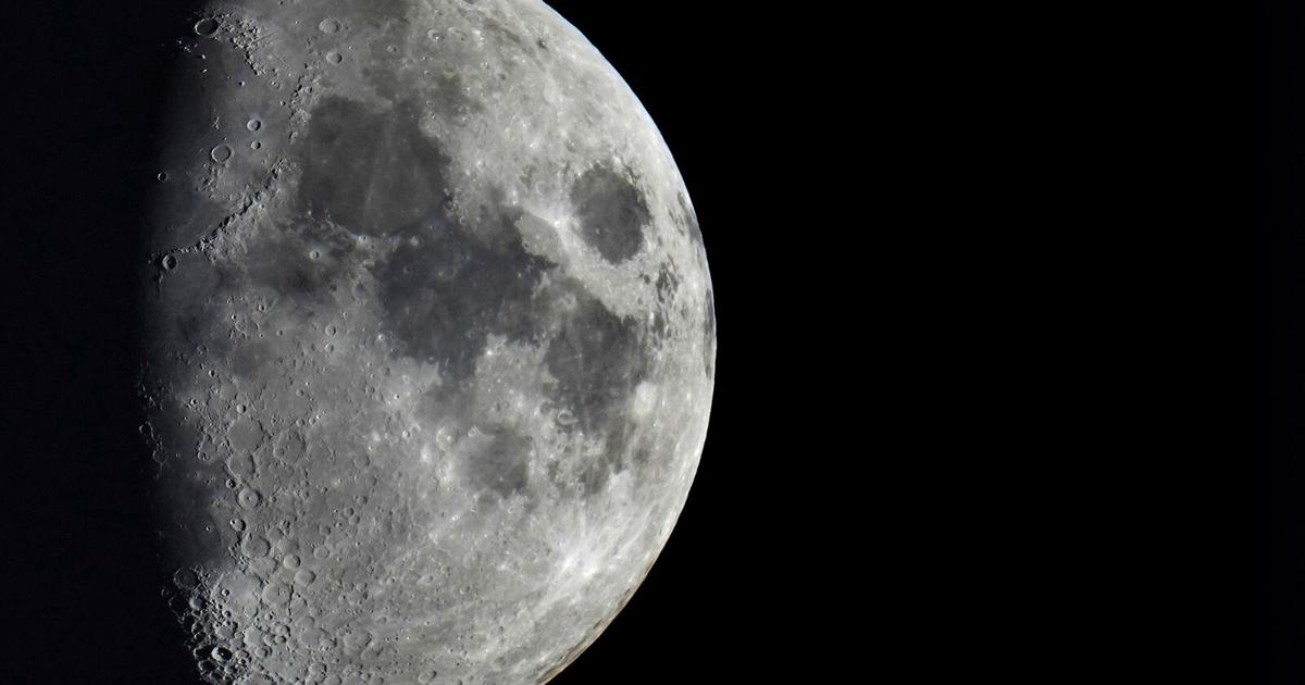 Parts of the moon could offer humans stable temperatures, researchers find