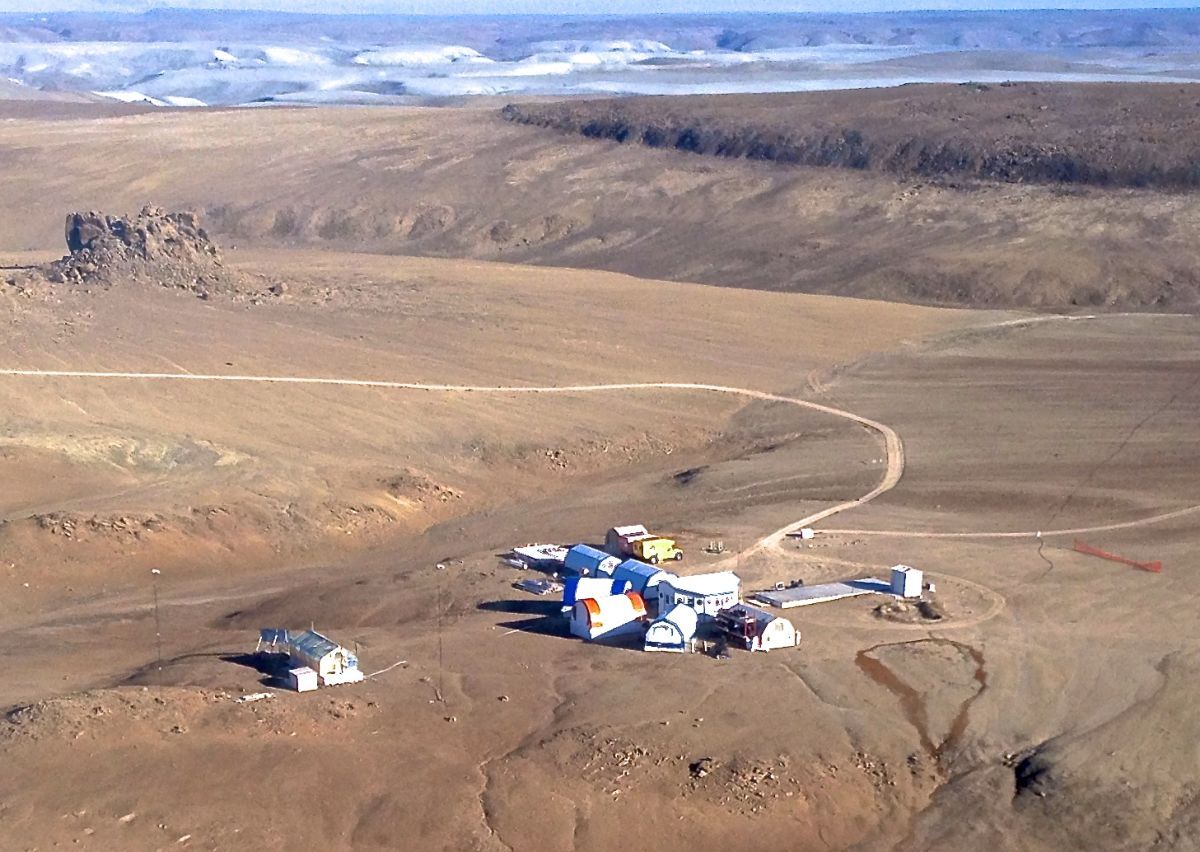 Haughton Crater and the Haughton-Mars Project (HMP) base.