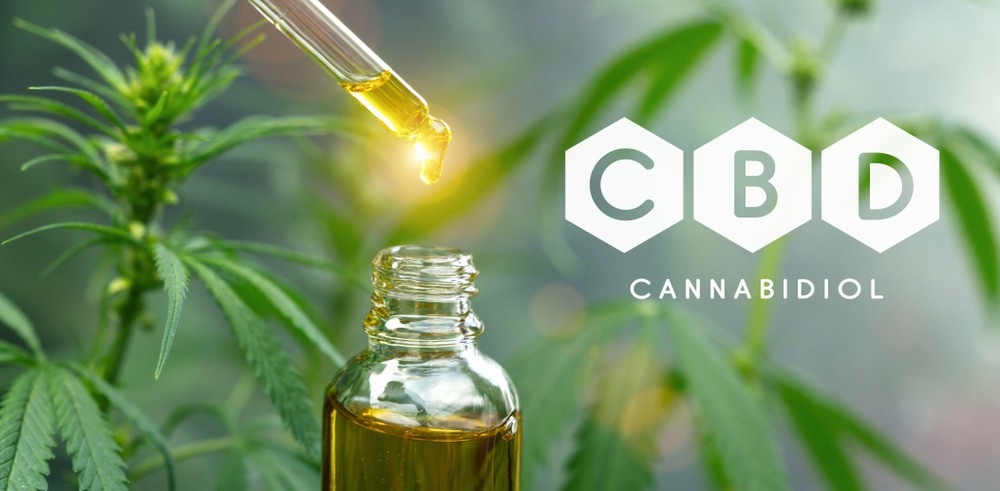 Study: Cannabidiol As a Treatment for COVID-19 Symptoms? A Critical Review. Image Credit: r.classen / Shutterstock.com