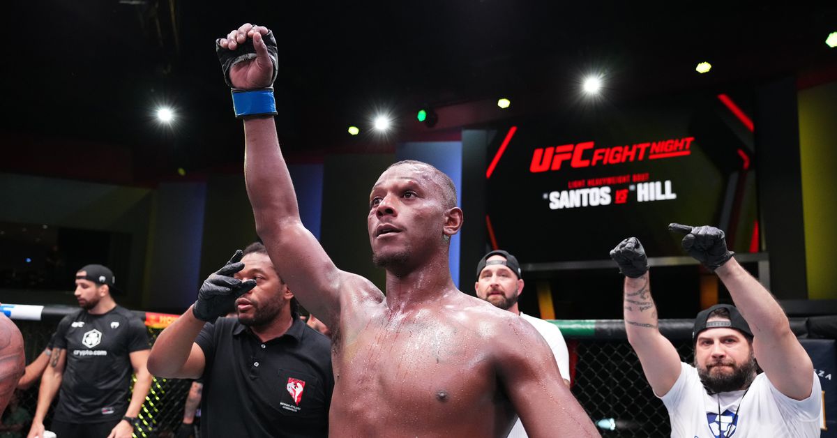 Jamahal Hill Explains Why He Wasn't Happy With His UFC Vegas 59 Win, Demands Fight Against Jiri Prochazka