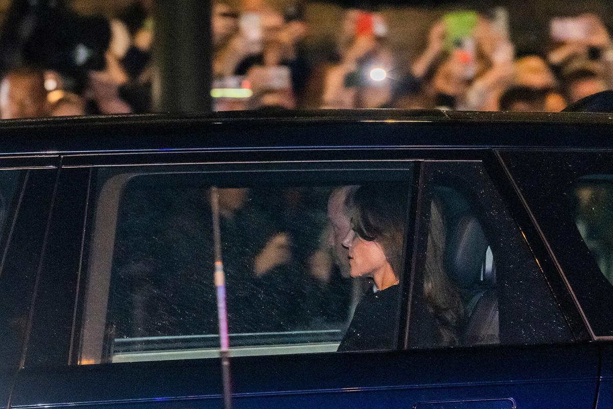 Kate Middleton and Prince William join the royals for the arrival of the Queen's coffin at Buckingham Palace