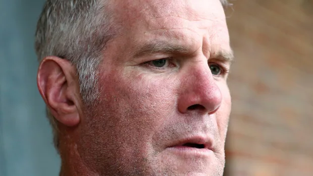 Text messages link Brett Favre to plan to divert funds from nonprofits to varsity volleyball facility |  CBC sport