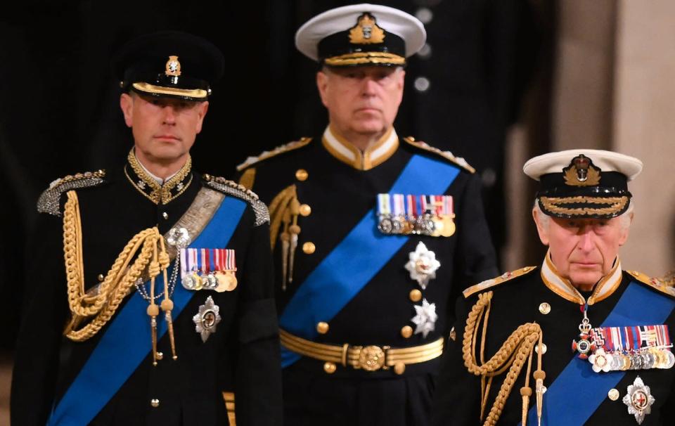 King Charles III, Anne, Princess Royal, Prince Andrew, Duke of York and Prince Edward, Earl of Wessex hold a vigil next to the coffin of their mother, Queen Elizabeth