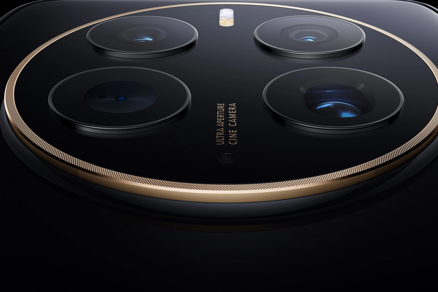 HUAWEI Mate 50 Pro has a variable aperture camera lens