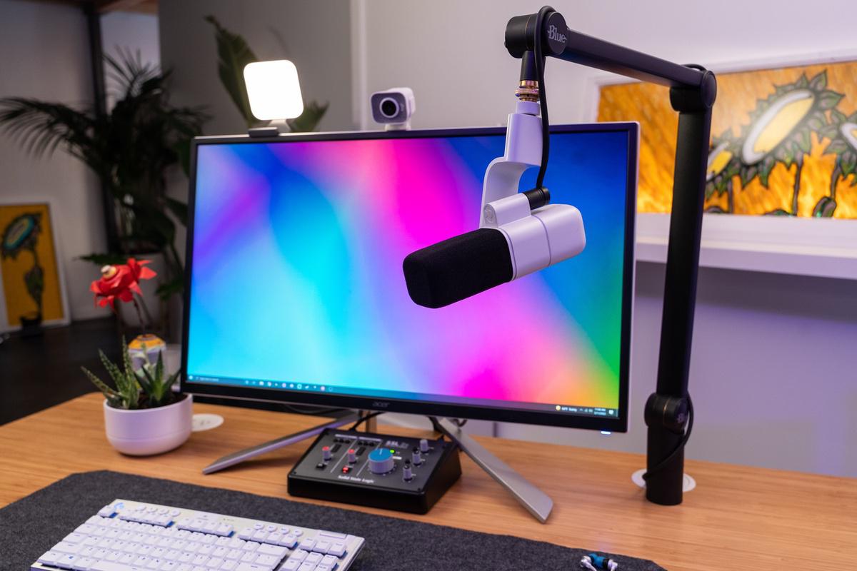 Logitech launches the new Blue Sona XLR Microphone and Litra Beam Key Light