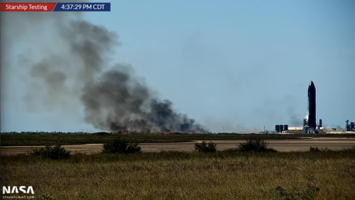 SpaceX prototype starship ejects super-hot debris, causing literal dumpster fire