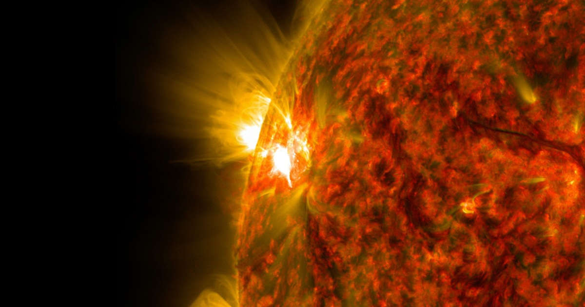 Whip-cracking solar energy could explain the solar wind