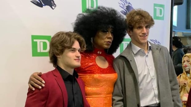 That's why an NB hockey group hired a black drag performer to lead workshops on respect |  CBC News