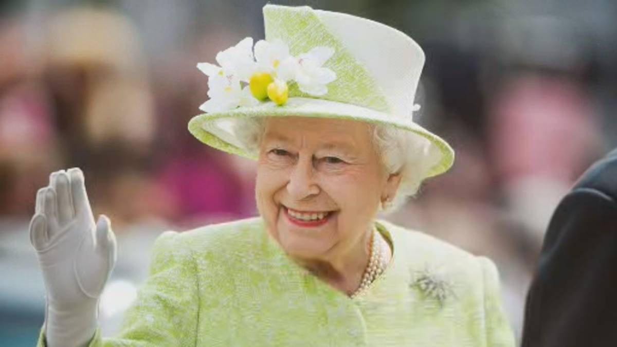 Click here to play the video: 'Queen responds to the full interview with Harry and Meghan'