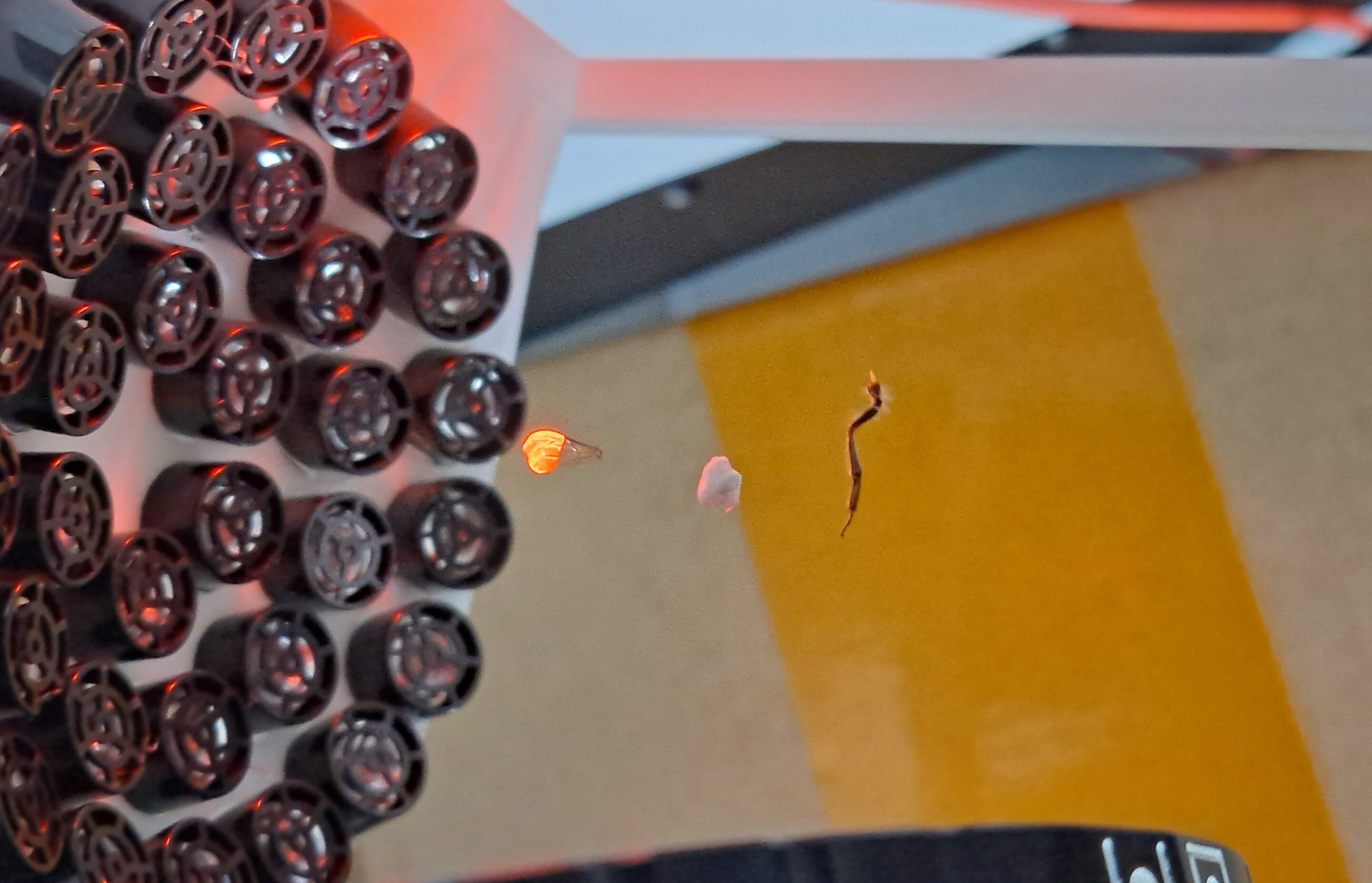 Like invisible tweezers, sound waves can levitate tiny objects in the air