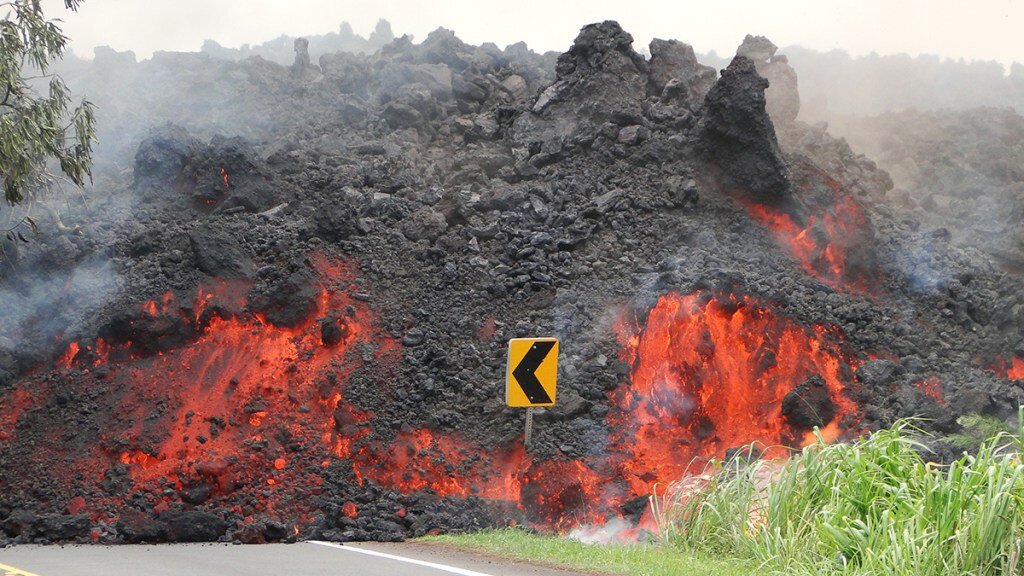 Towards next-generation lava flow prediction: Development of a fast, physics-based lava propagation model