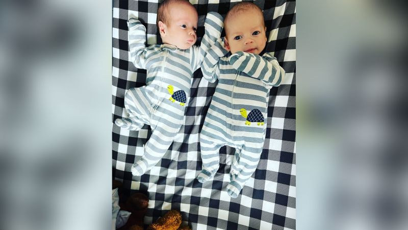 A twin lost his life to RSV, now his parents are waiting to find out if his brother will survive the same disease |  CNN