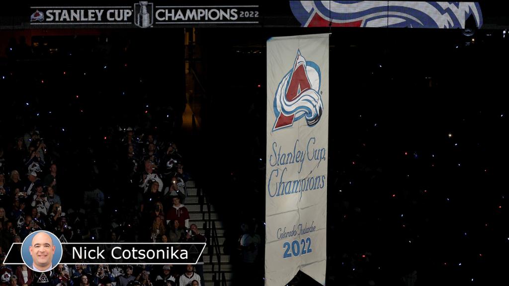 Avalanche unveil championship banner ahead of game opener against Blackhawks