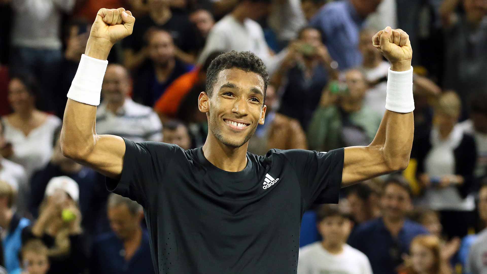 Felix Auger-Aliassime wins Fiorentina title, boosts Torino qualification hopes |  ATP Tour |  tennis