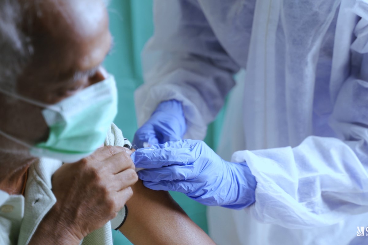 'Got to be on the ball': BC pharmacies busy on day one of flu vaccine rollout