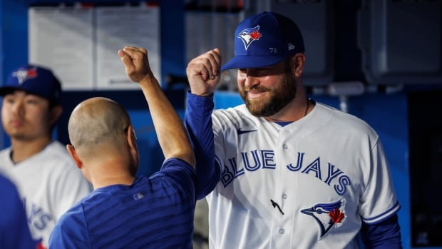 John Schneider agrees to 3-year deal to remain manager of the Blue Jays |  CBC sport