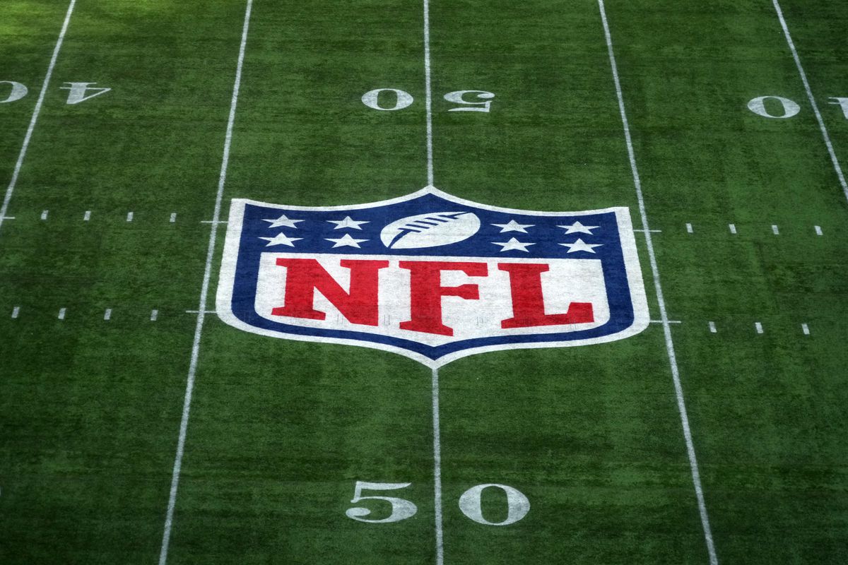 NFL discussing rough-the-passer rule amid outrage over disputed calls, source says