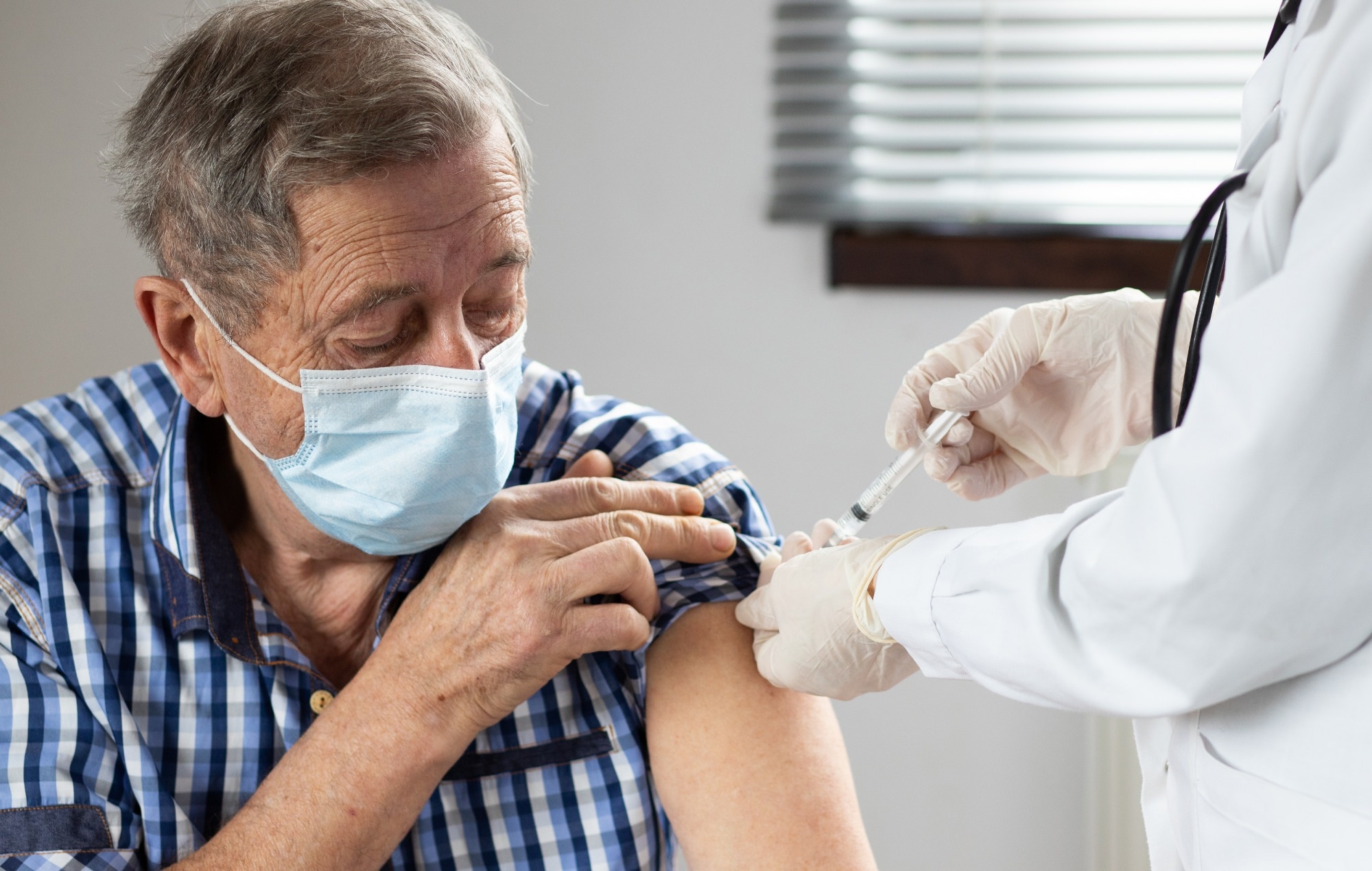 Study: Cohort Profile: The Danish National Cohort Study of Effectiveness and Safety of SARS-CoV-2 vaccines (ENFORCE). Image Credit: Melinda Nagy/Shutterstock