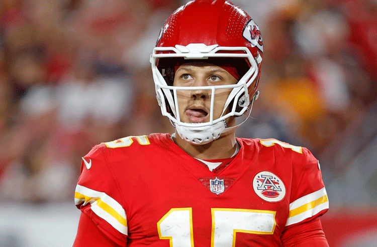 Raiders vs Chiefs Monday Night Football Picks and Predictions: Mahomes Gets Shut Down