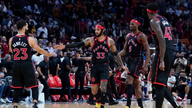 Raptors attack in Miami, top heat for split - TSN.ca