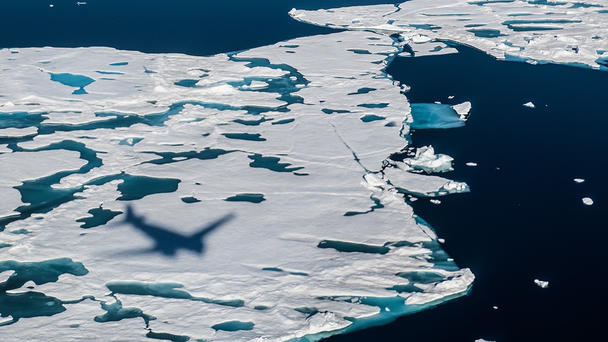 Satellites get first year-round view of Arctic Sea ice thickness - Eos