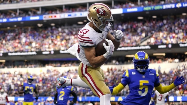 McCaffrey becomes 11th player to throw TDs, catch and charge as 49ers route Rams - TSN.ca